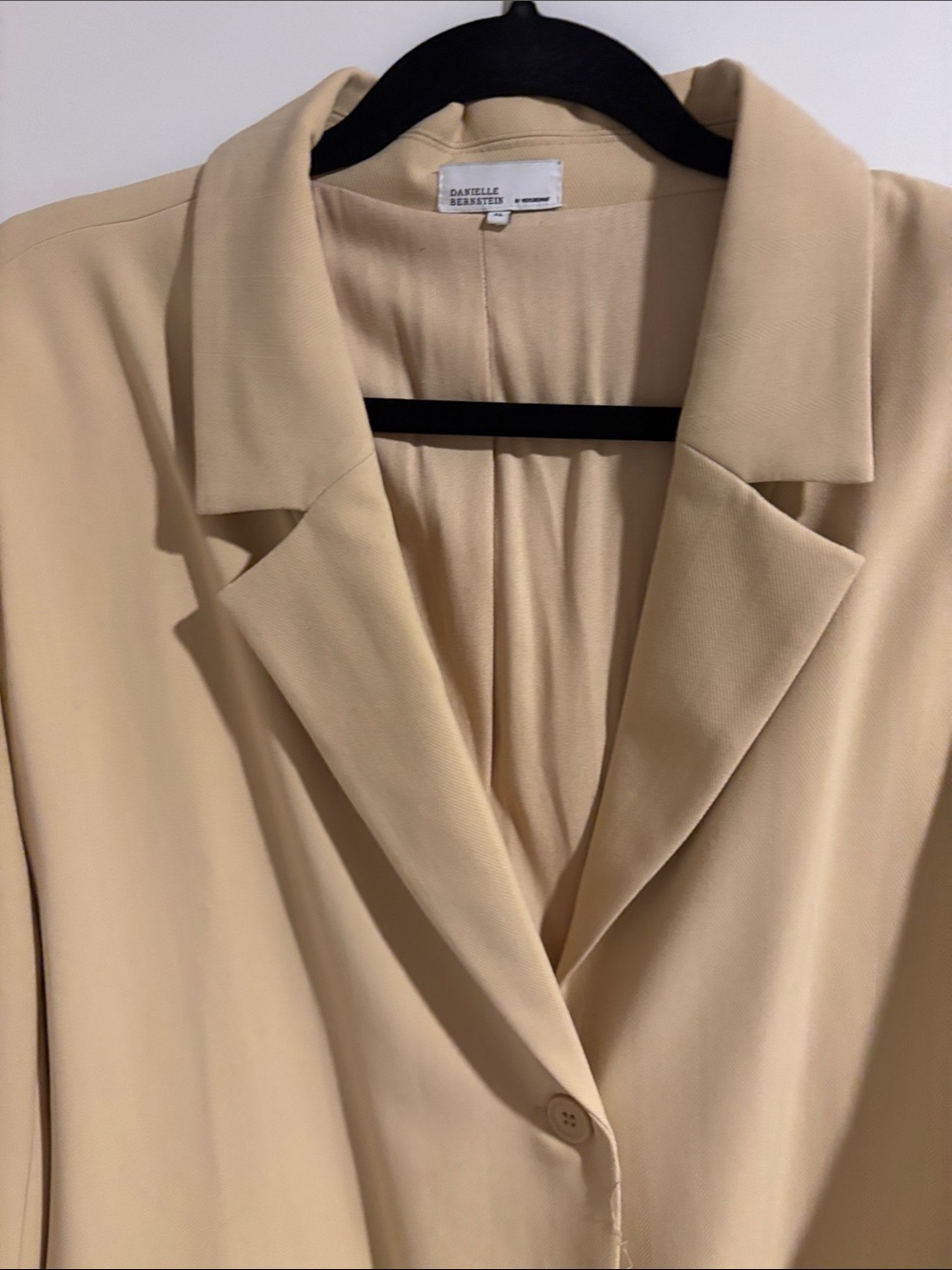 DANIELLE BERNSTEIN Soft Cream Single-Button Blazer